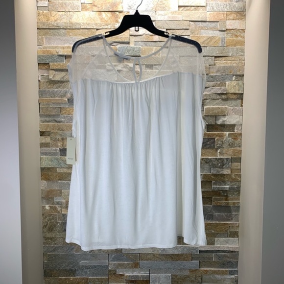 Sejour Illusion Yoke Tee (Plus Size) - Picture 2 of 7